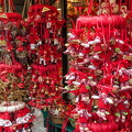 Hand-made Christmas decorations (1381 visits) Innsbruck Christmas market stall selling hand-made Christmas decorations Hand-made Christmas decorations
